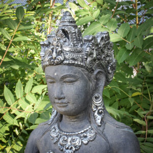 Óriás Brahma szobor, kőből