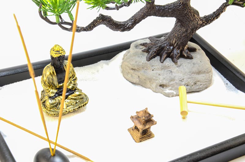 Asztali zen kert Buddha szoborral, életfával