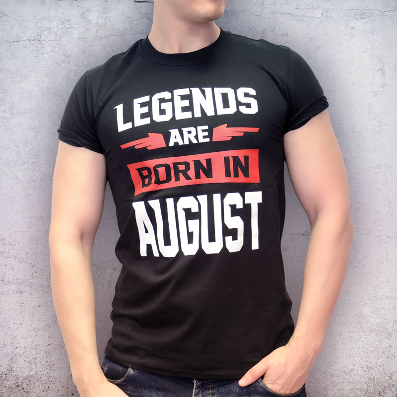 Augusztus születésnapi legend póló | ajándék férfiaknak